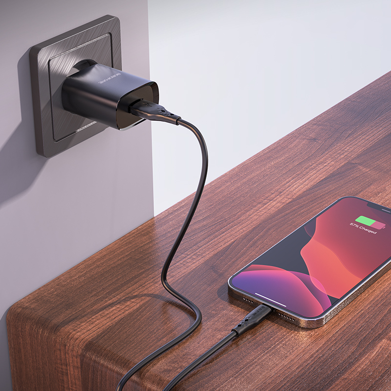 Borofone fali töltő BN1 Innovative - USB - 2,1A USB - Lightning kábellel fekete